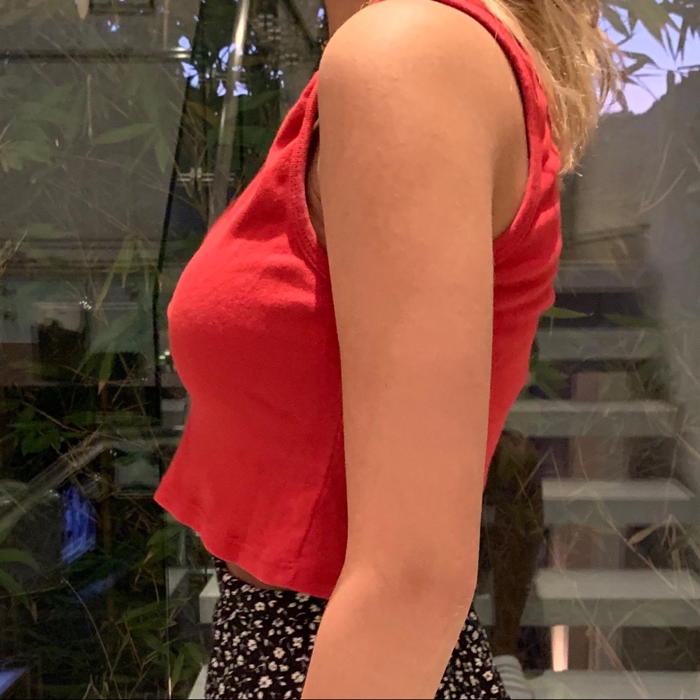 📍RED BRANDY CROPPED TANK📍 - Picture 3 of 3